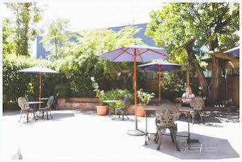 Eliza's Manor Bed & Breakfast 5*