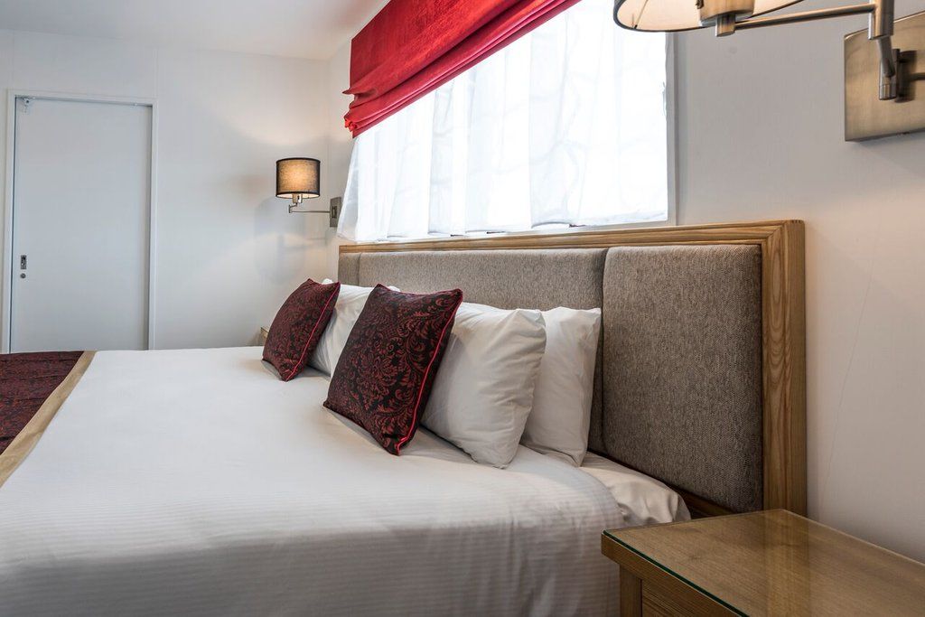 Fino Hotel & Suites Hotel 4*