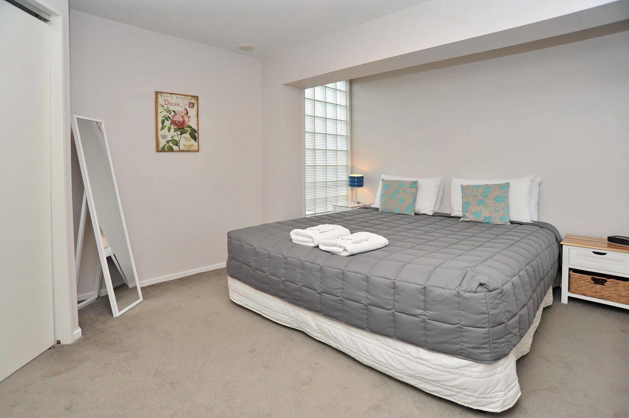 Apartment Carlton 2 - Homes *