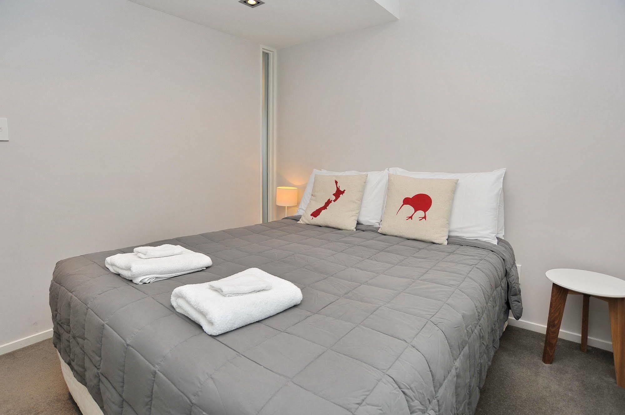 Carlton 2 - Homes Apartment