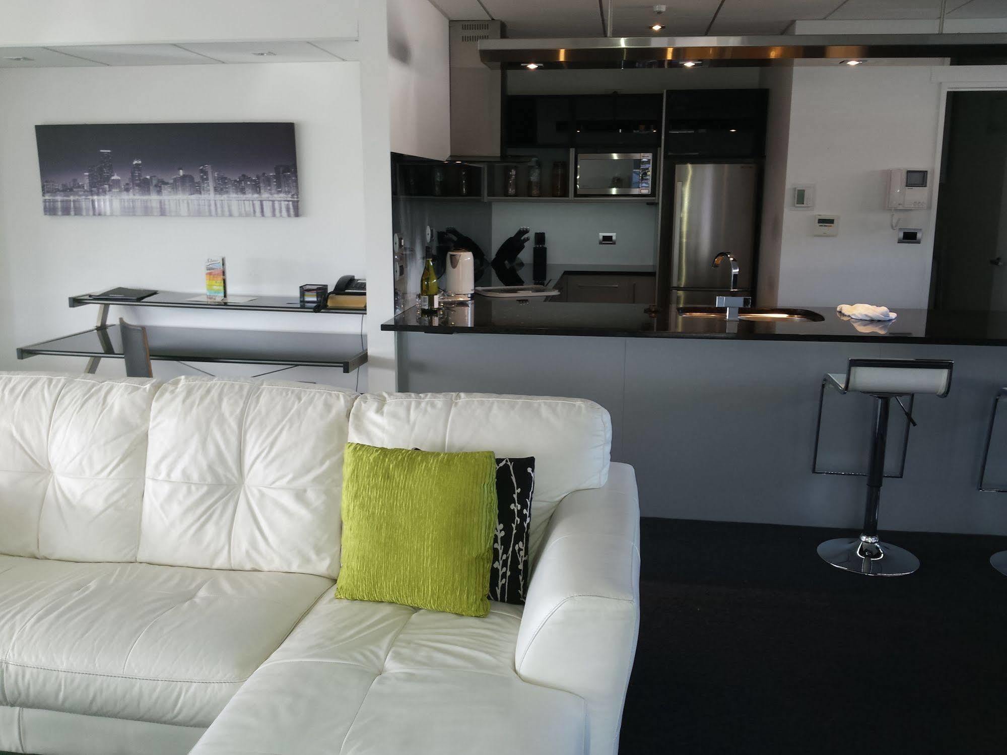Sumner Re Treat Aparthotel