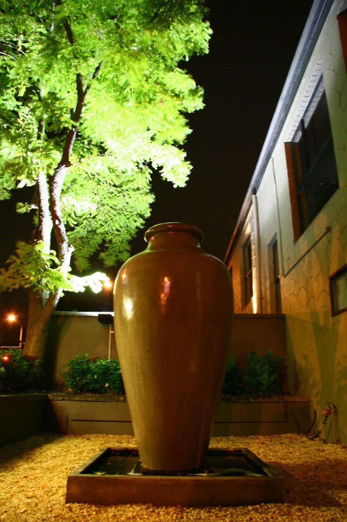 Hotel The Towers On The Park 4*