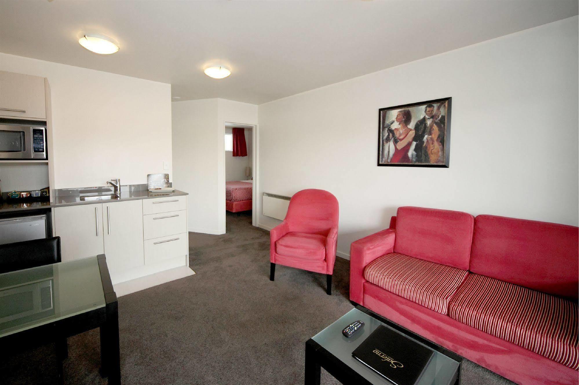 Salerno Motel 5*