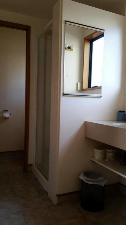 Ascot Vale Motor 4*