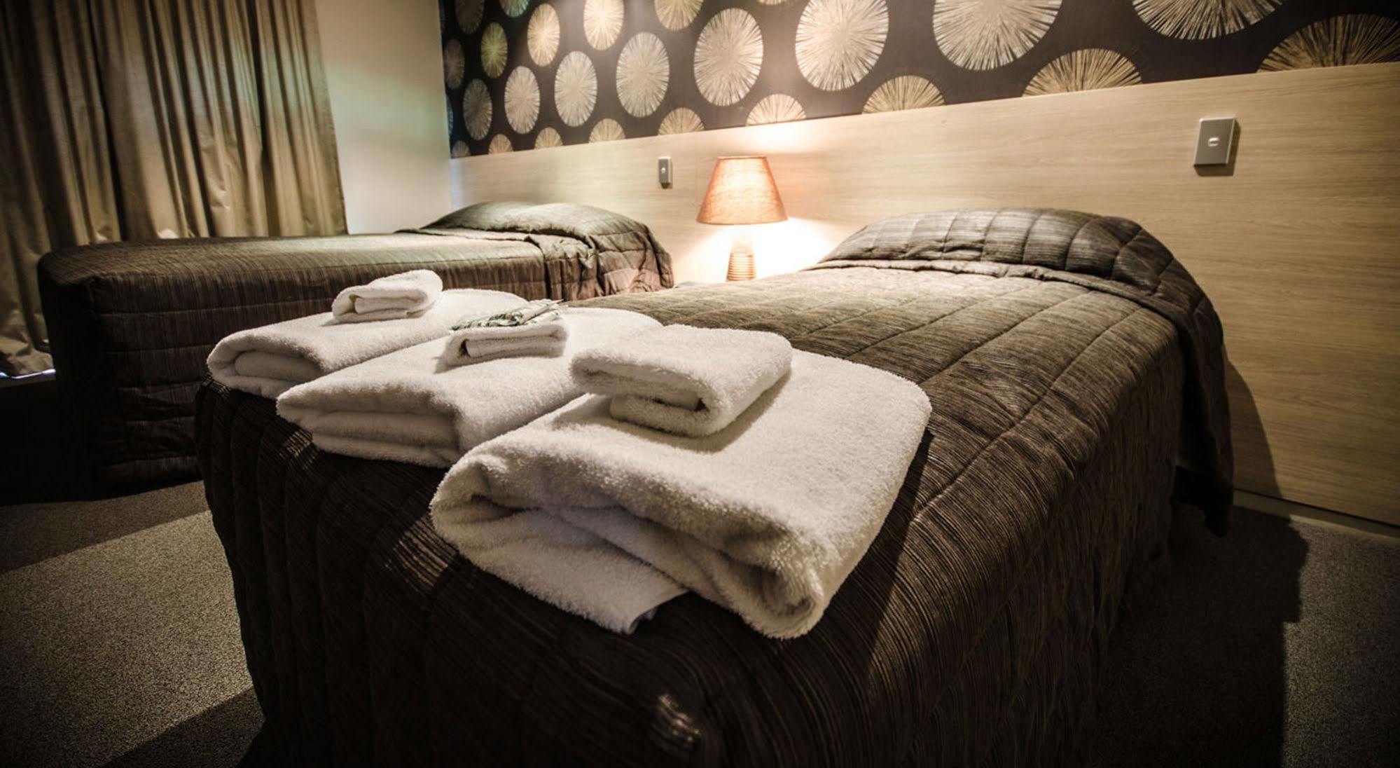 Hotel Racecourse And Motor Christchurch