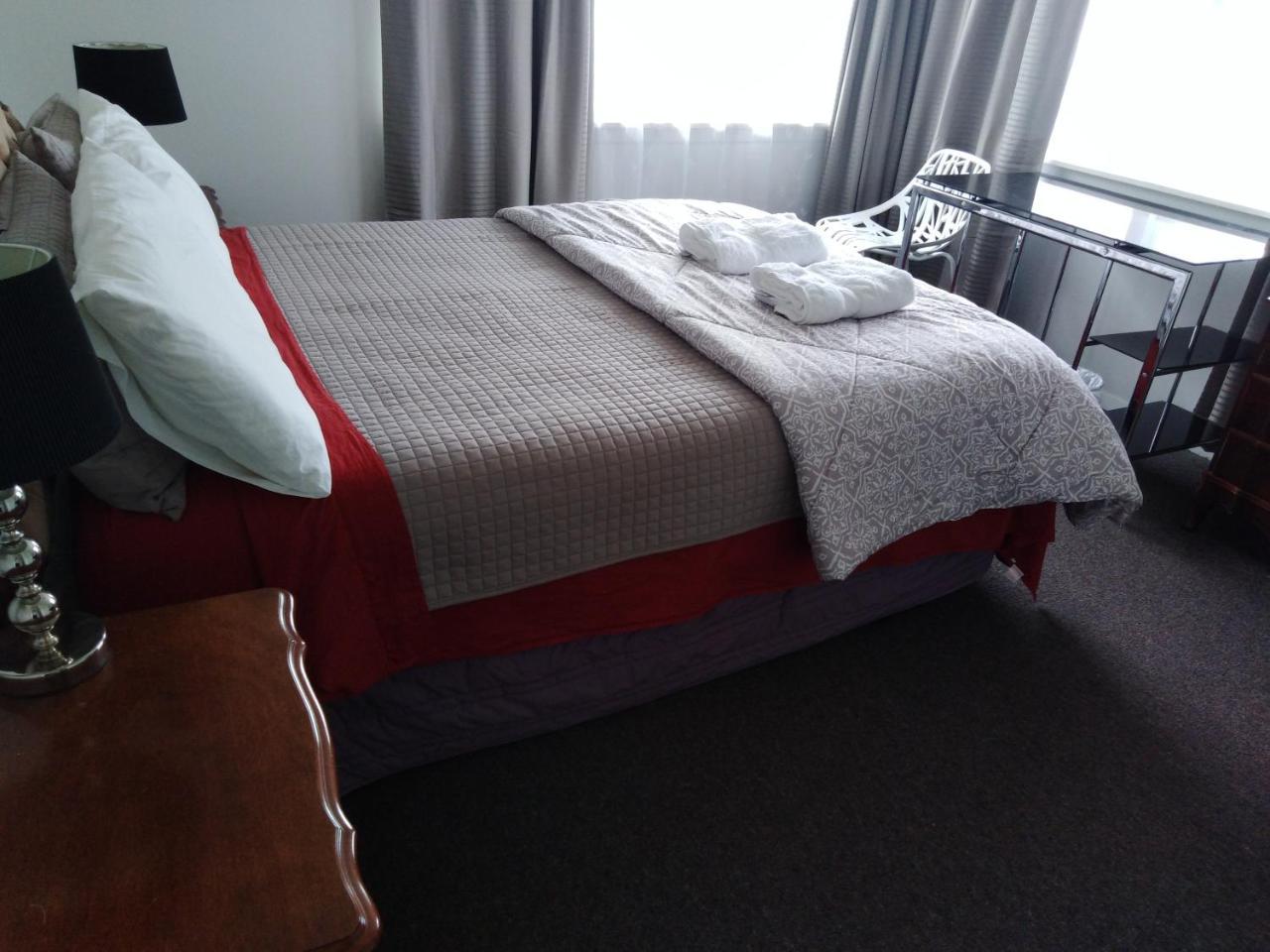 Airport Silver Fern 2*