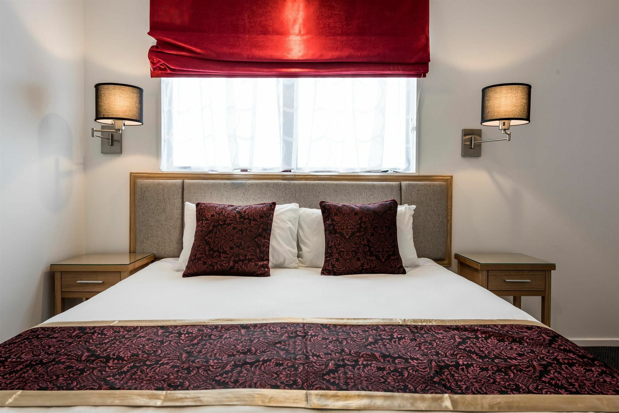 Fino Hotel & Suites 4*