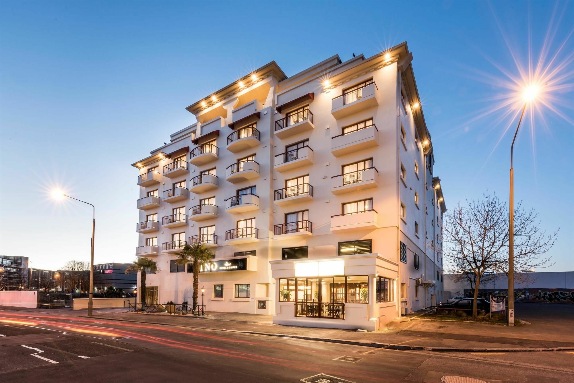 Hotel Fino Hotel & Suites
