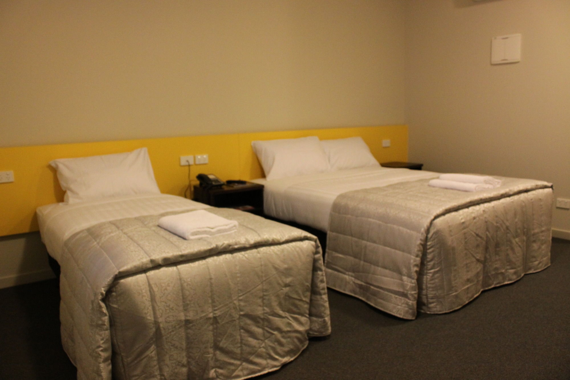 Motel C-motel