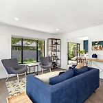 Merivale Village Apartment
