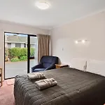 Adorian Motel