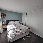 Fully Renovated Hillside Apartment Close To City