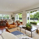 Retreat Villa - Christchurch Holiday Homes