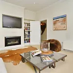 Retreat Villa - Christchurch Holiday Homes