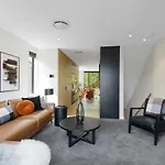 Latimer View Apartment