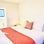 Christchurch Cbd Luxury Townhouse