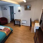 5 Large Bedroom Villas Suitable For 10People