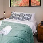 Central City-Urban Oasis 1 Bed 1 Bath W/Sofa Bed