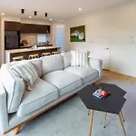 Family Friendly 2 Bedroom, St Albans