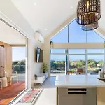 Luxury Beachside Living Elegant 3-Bedroom Haven