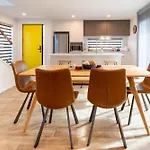 Spacious Stay Near Avon River With Carpark