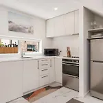 Location Plus Free Off St Park Handy Hospital
