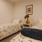 Tuam On Top Sleeps 5