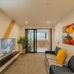 Madhouse Comfort - 2-Br Haven On Tuam Street