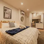 Fitzgerald Focus - Your 1Br Urban Oasis