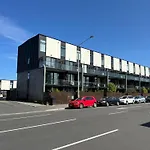 1 Bedroom City Base With Free Car Park