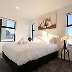 Incredible Luxury 3 Floors Townhouse High Ceiling