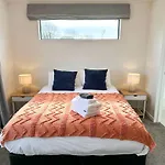 Cosy Modern Home - New Build In Christchurch