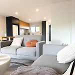 Cosy Home 3Br Close To Uc