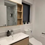 Bath Street Apartments 6