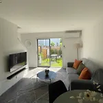 Mohua Lane Retreat