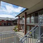 Cranford Oak Motel