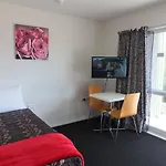 101 Stars Motel