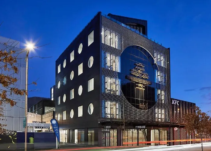 Christchurch City Hotel