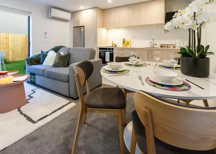 Stylish Home In The Heart Of Christchurch 2 Bed