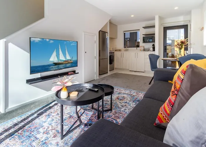 Central City Escape 1 Bed 1 Bath Near Hagley Park