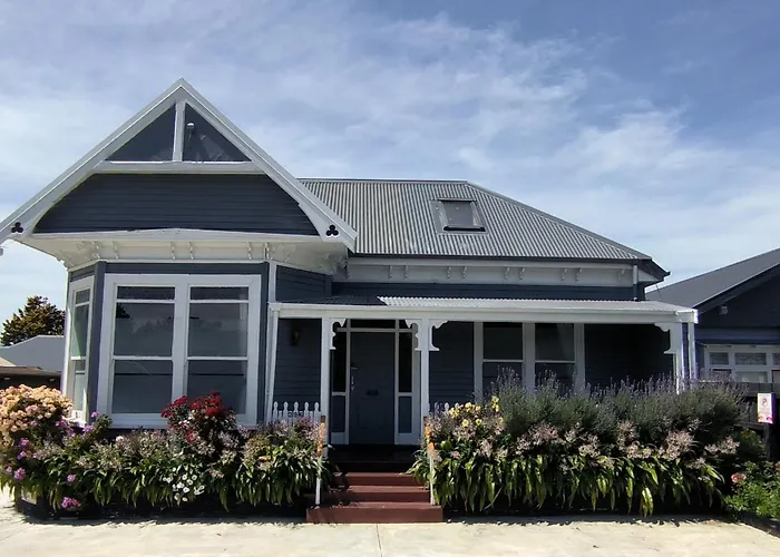 5 Large Bedroom Villas Suitable For 10People