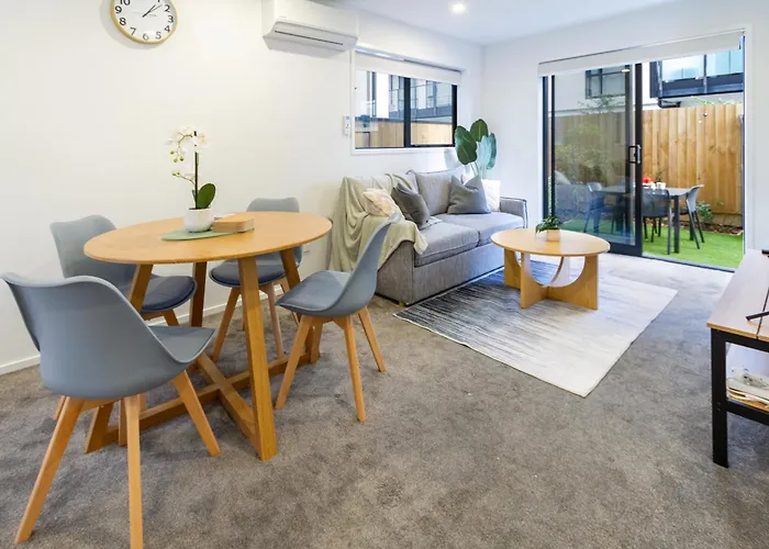 Stylish Cbd Escape 2Br Townhouse