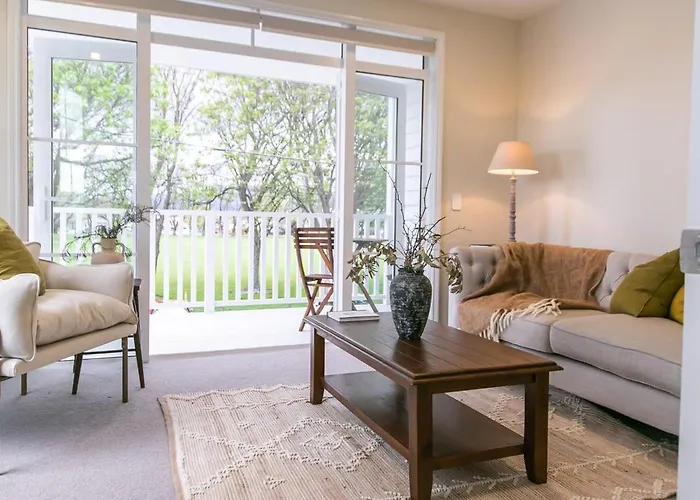 Parkside Heritage Retreat 3-Bedroom Terrace Charm