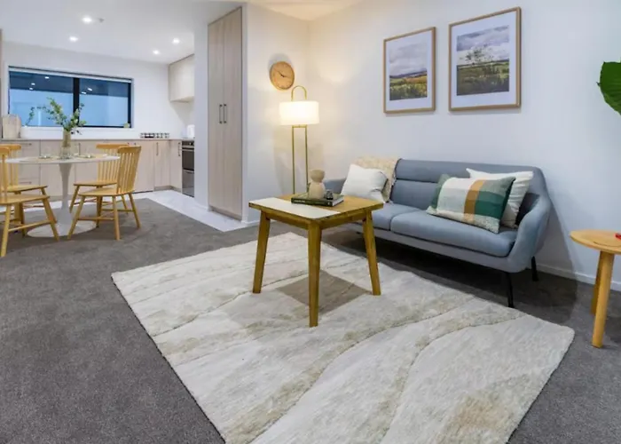 1 Salisbury Cosy 2-Bed Retreat