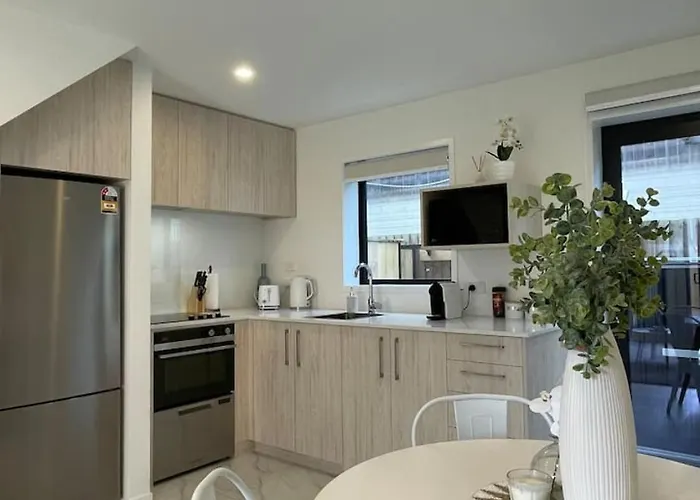 Cbd Apartment 4 - 2 Bed 2 Bath