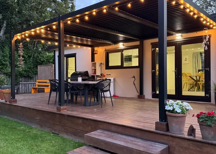 Whare Iti On Johns