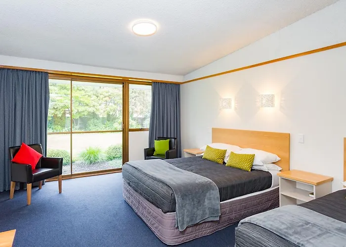 The Redwood Hotel