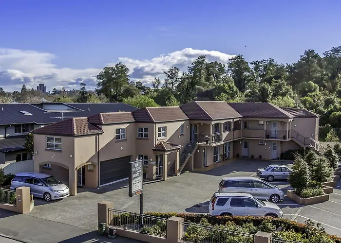 166 Majestic Court Motel