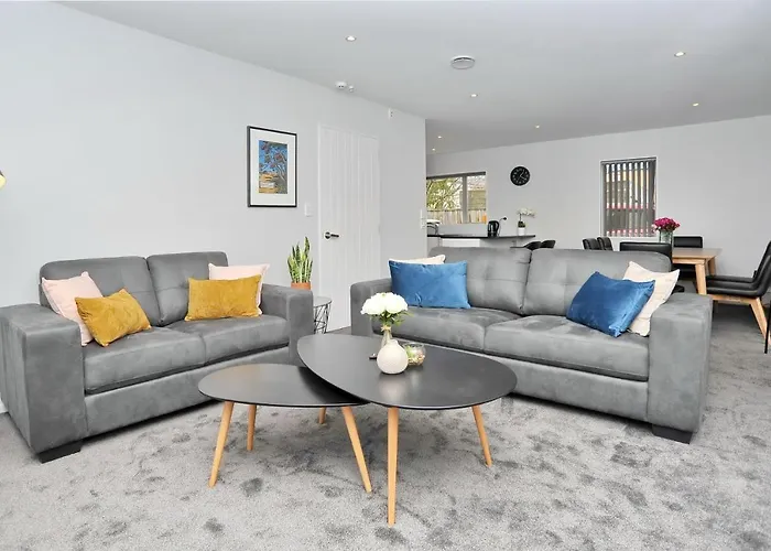 Regents 94A - Christchurch Holiday Homes