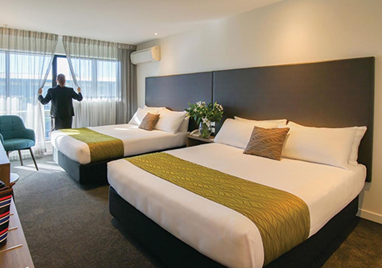Hotel Sudima Airport 4*
